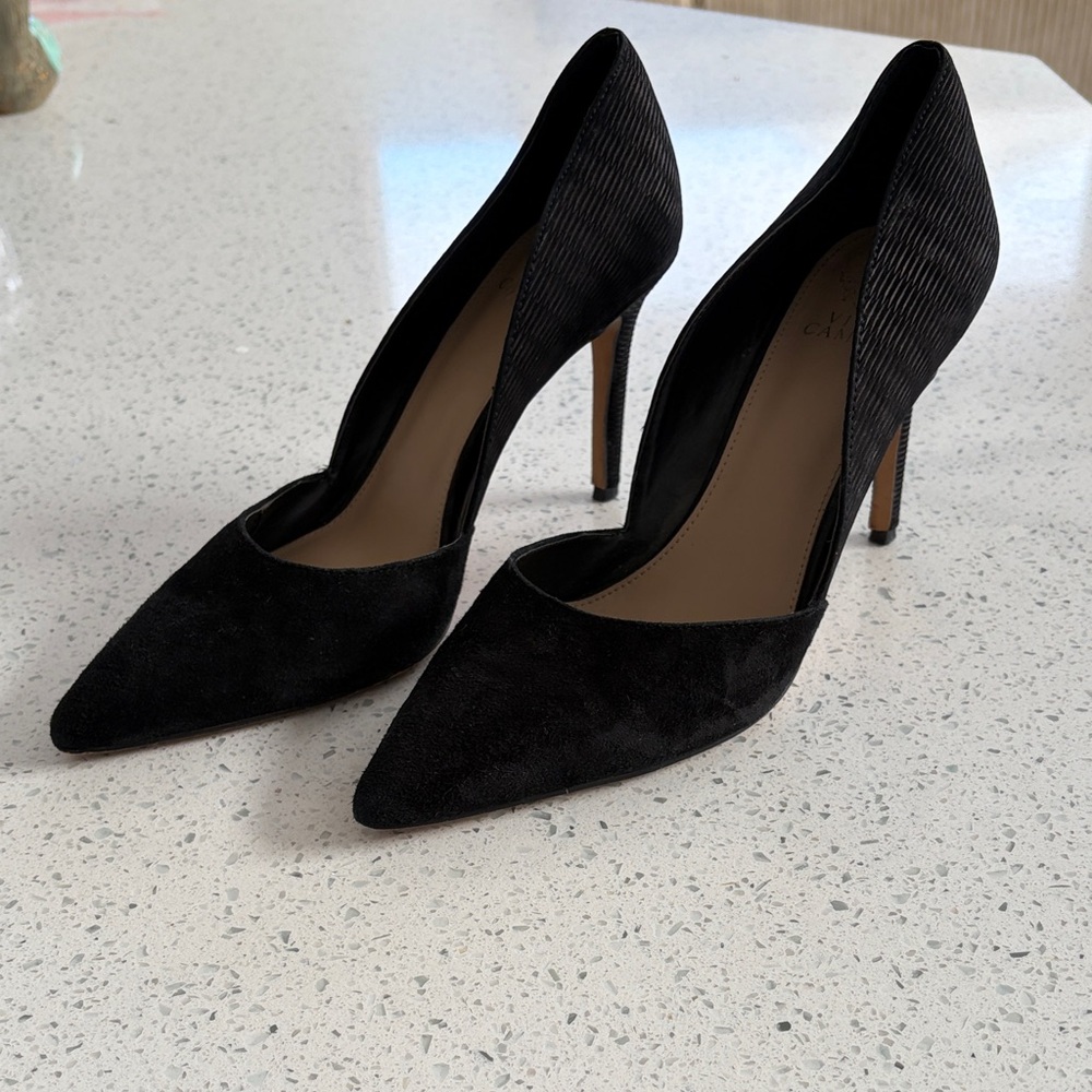 VINCE CAMUTO WOMEN'S BLACK SLIP ON AIRMOSAH PUMPS